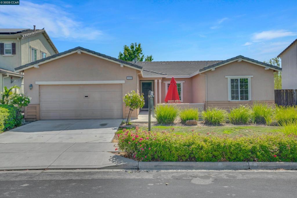 A property available for sale at 1030 Clear Lake Dr, Oakley, CA 94561.