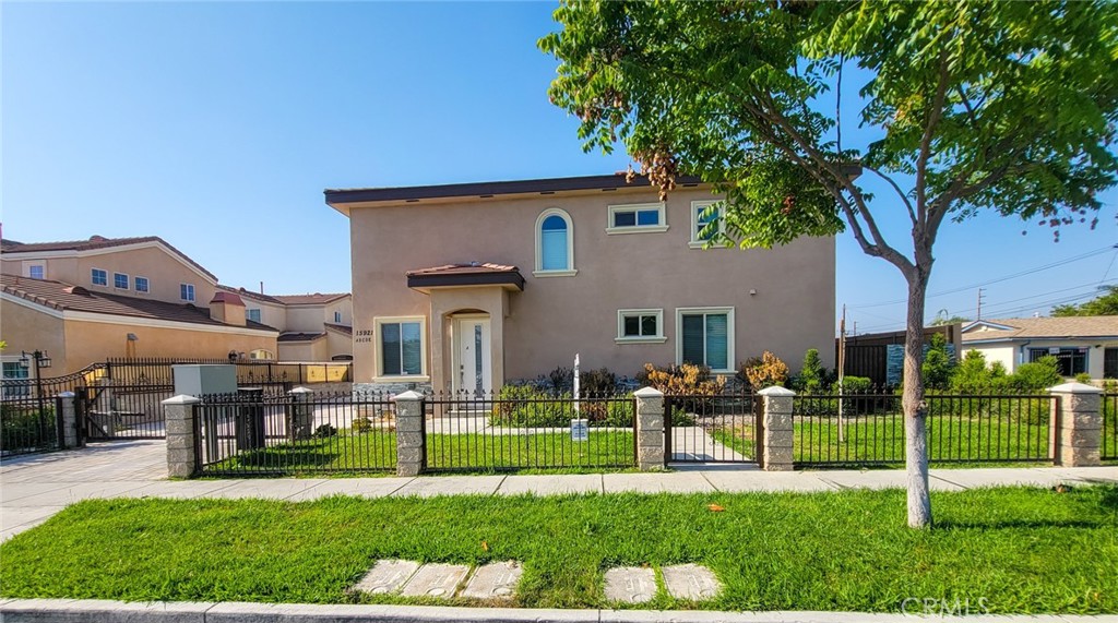 A property available for sale at 15921 Sierra Vista Ct, La Puente, CA 91744.