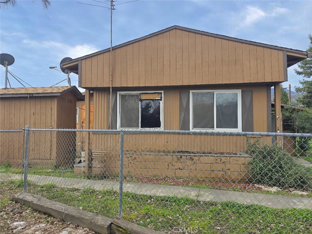 A property available for sale at 23141 Biggar Lane, Covelo, CA 95428.