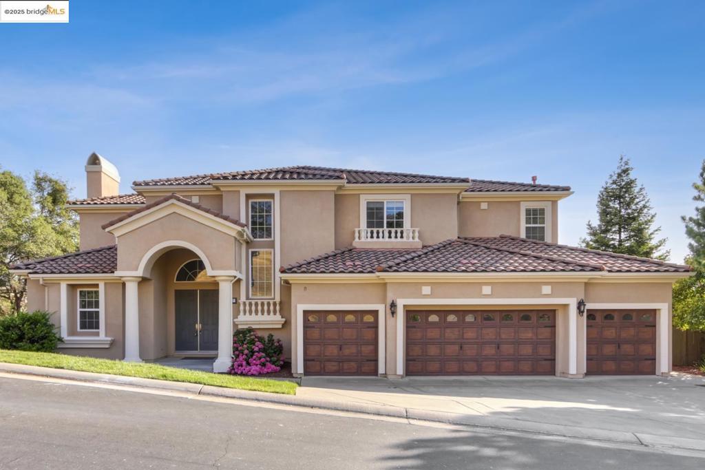 A property available for sale at 112 Vinicola CT, El Dorado Hills, CA 95762.
