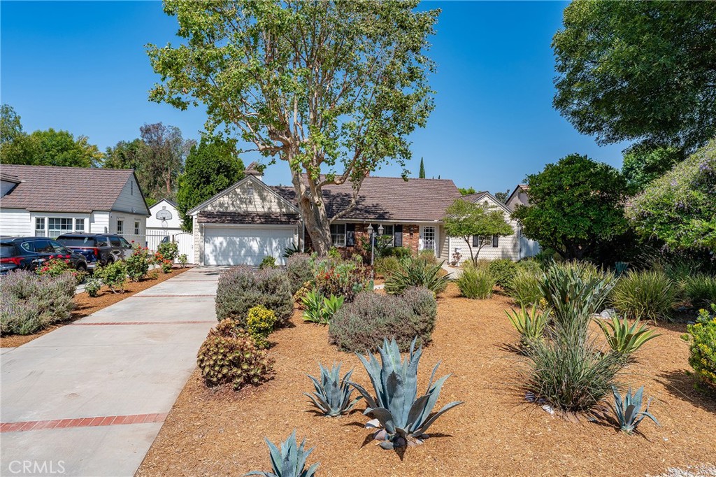 A property available for sale at 6217 Orion Avenue, Van Nuys, CA 91411.