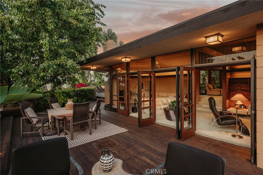 A property available for sale at 1501 Clearview Lane, North Tustin, CA 92705.