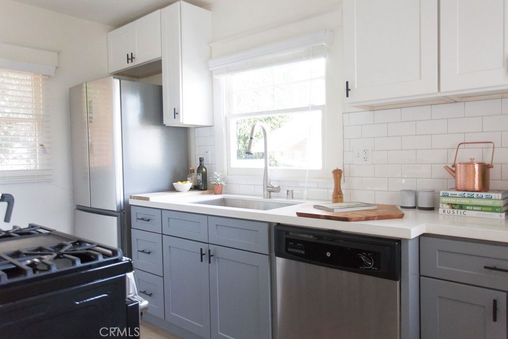 A property available for rent at 342 N Avenue 57, Highland Park, CA 90042.