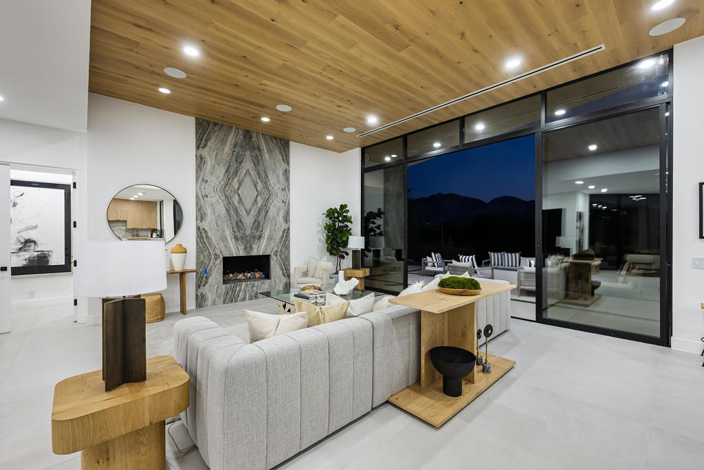 A property available for sale at 137 Kiva Drive Drive, Palm Desert, CA 92260.