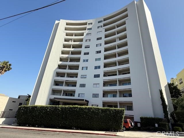 A property available for sale at 7250 Franklin 1111, Hollywood Hills, CA 90046.