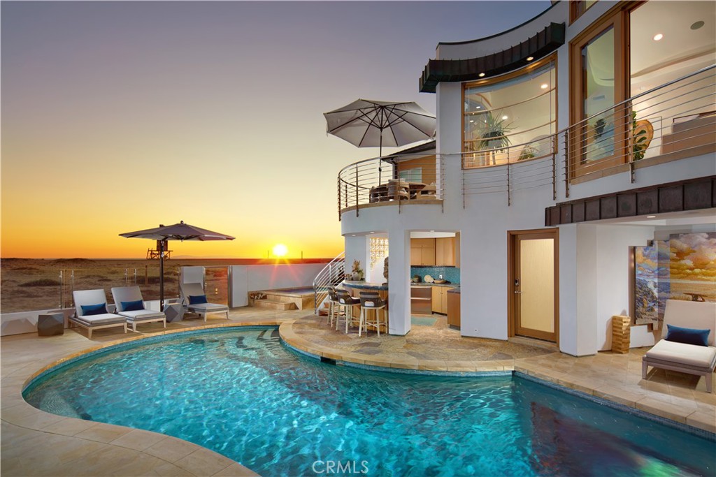 A property available for sale at 1510 E Oceanfront, Newport Beach, CA 92661.