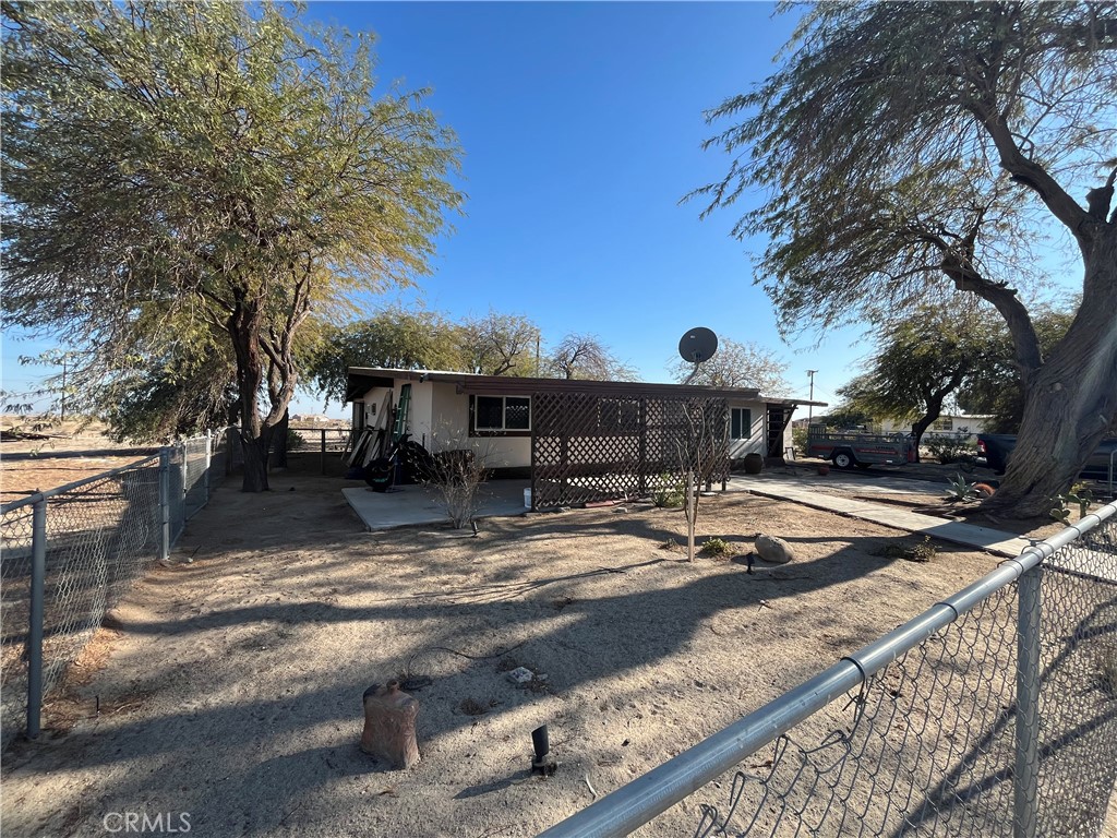 A property available for sale at 2338 Sand Ere Avenue, Thermal, CA 92274.