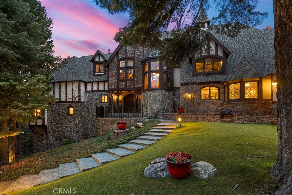 A property available for sale at 29162 Bald Eagle Ridge, Lake Arrowhead, CA 92352.