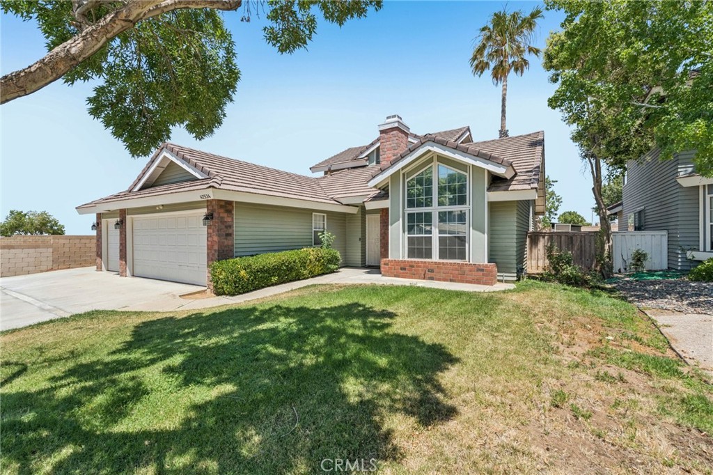A property available for sale at 42534 62nd Street W, Quartz Hill, CA 93536.