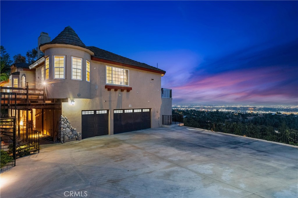 A property available for sale at 918 Reposado Drive, La Habra Heights, CA 90631.