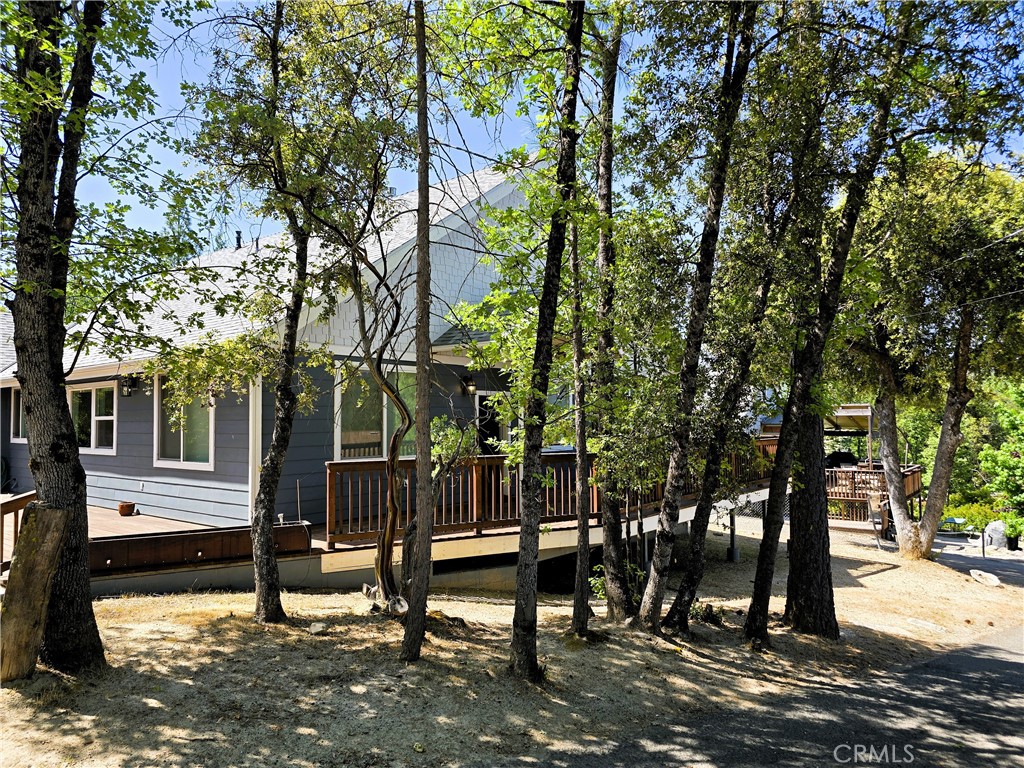 A property available for sale at 39567 E Idylwild, Bass Lake, CA 93604.