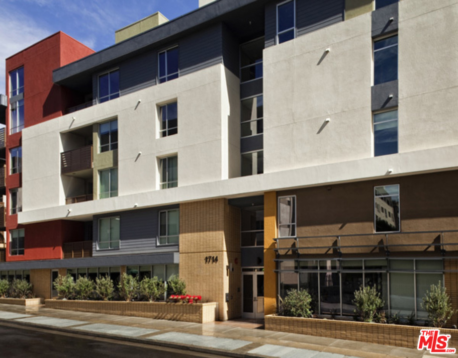 A property available for rent at 1714 MCCADDEN Place 2207, Hollywood, CA 90028.